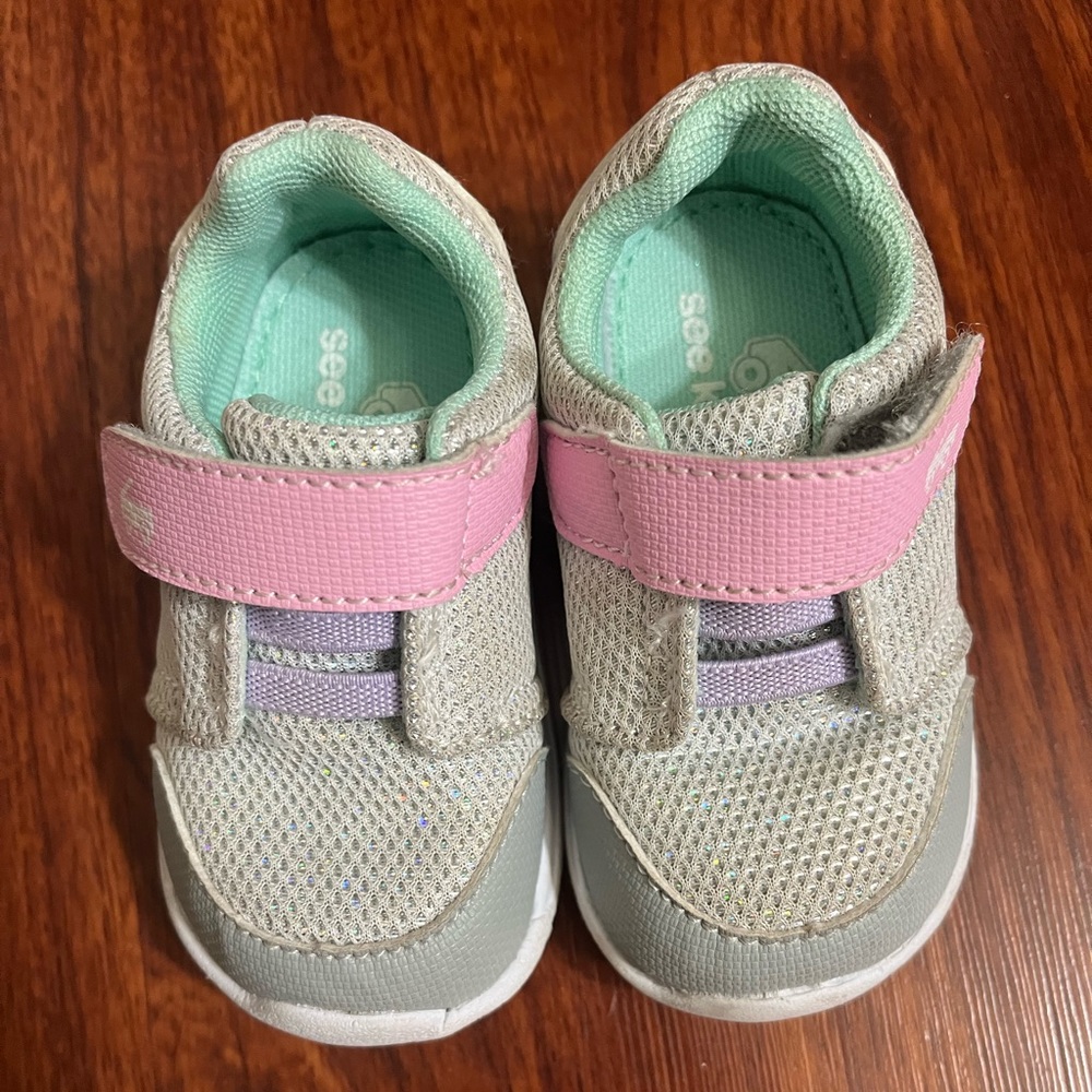 Baby Girl Size 4 Walking Shoes
